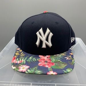 New York Yankees Tropical SnapBack